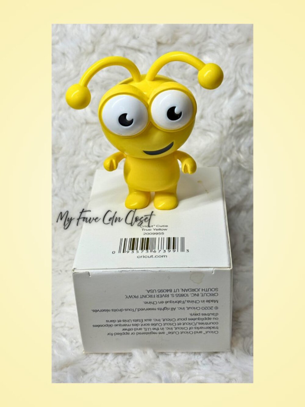 NEW in Box Cricut CUTIE Figurine **TRUE YELLOW**
